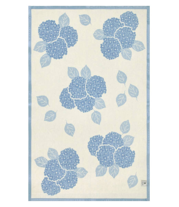 Chappy Wrap Blanket in Hydrangeas Bluebell