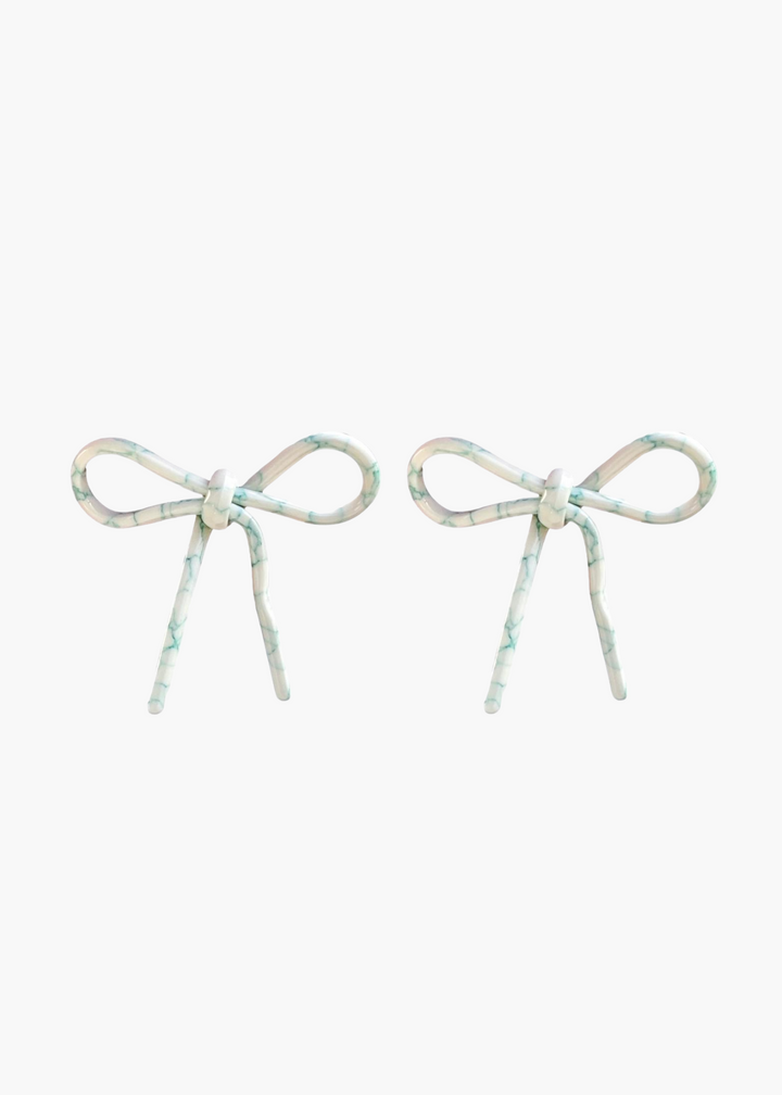 Bow Studs in Pool