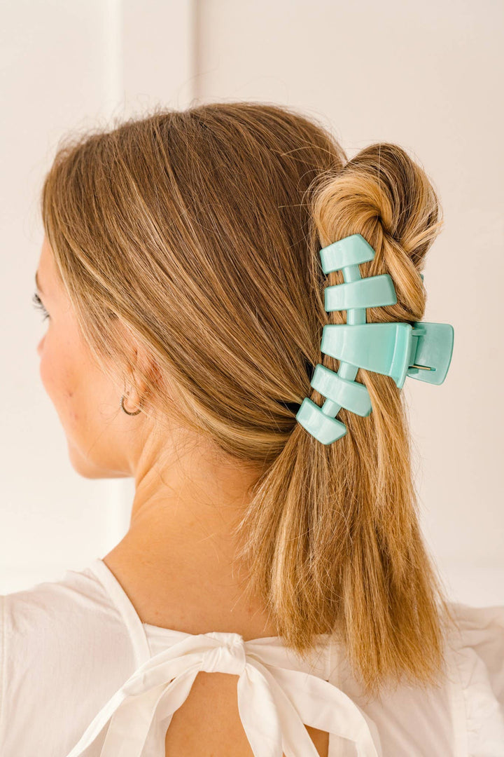 Classic Hair Clip in Totally Turquoise