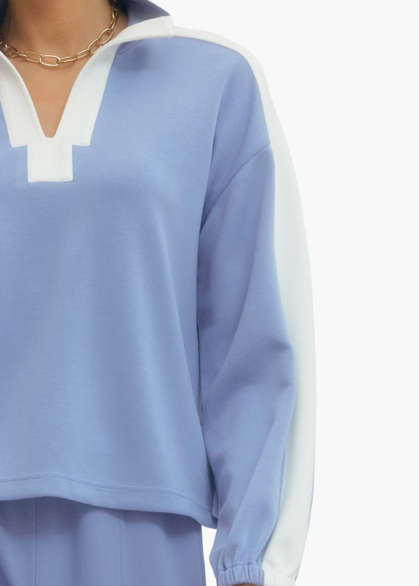 Maura Pullover in Light Blue