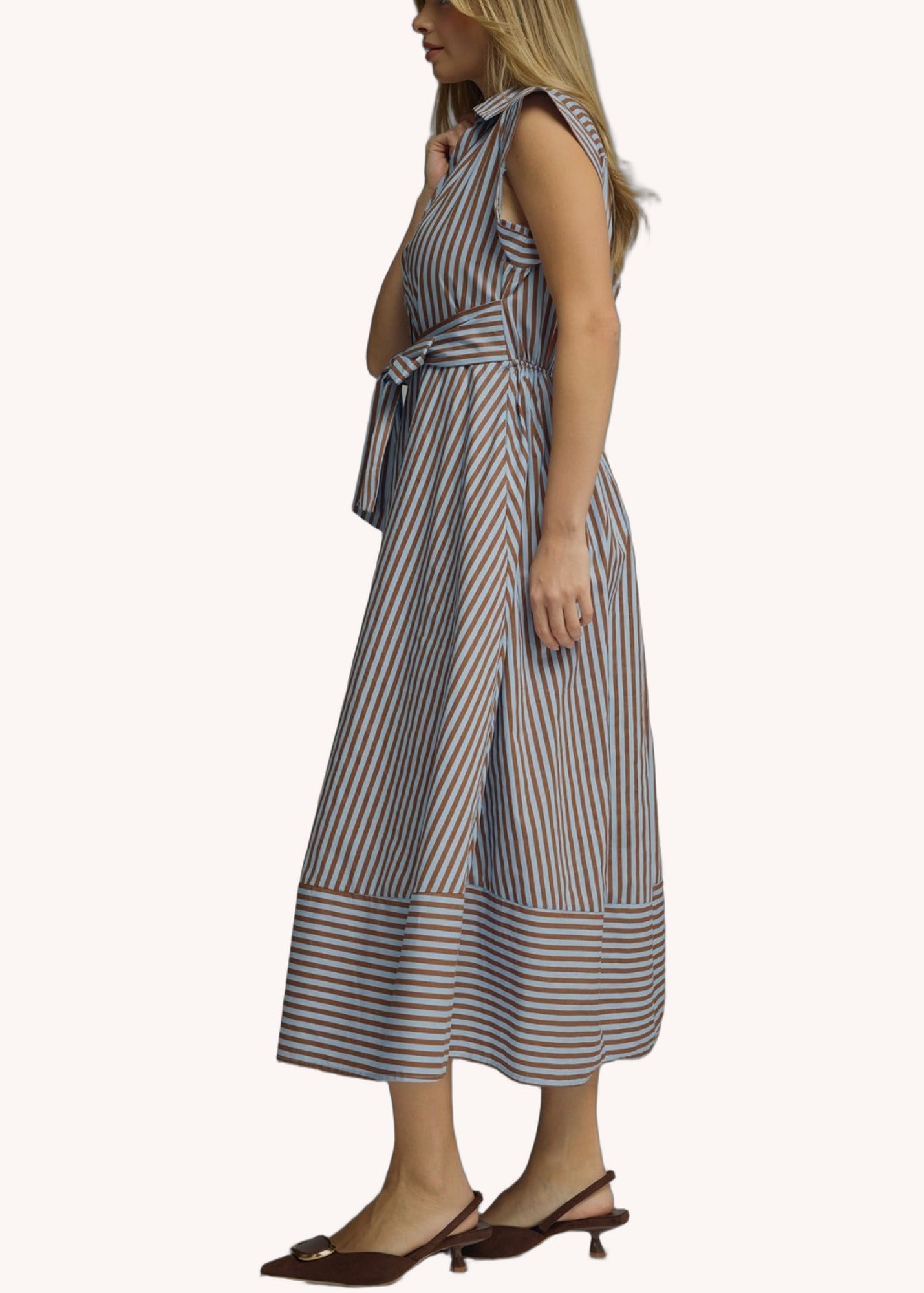 D29576 in Blue Brown