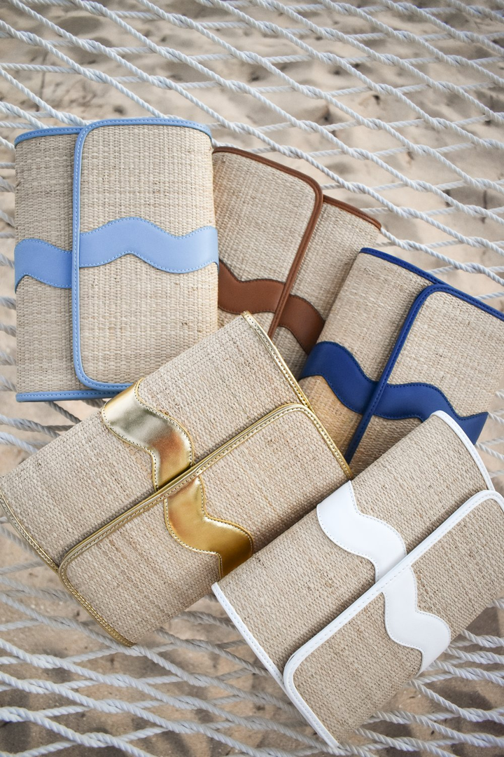 Allie Clutch in Gold