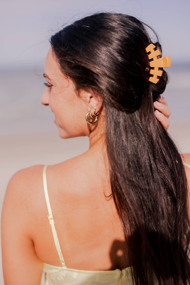 Classic Hair Clip in Mango for it!