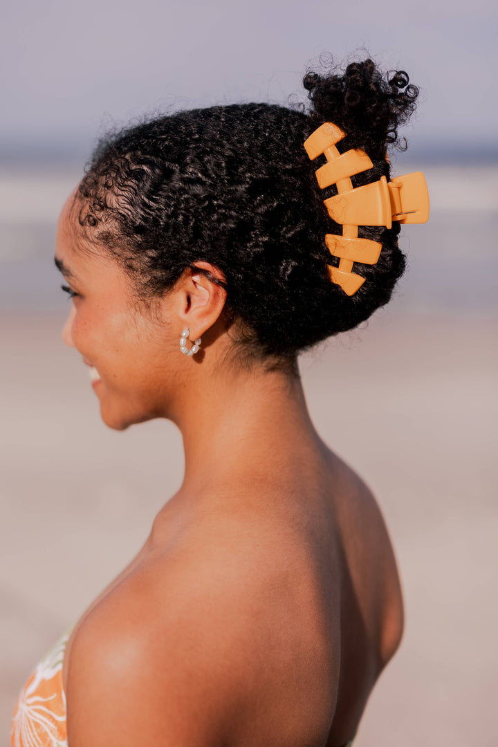 Classic Hair Clip in Mango for it!