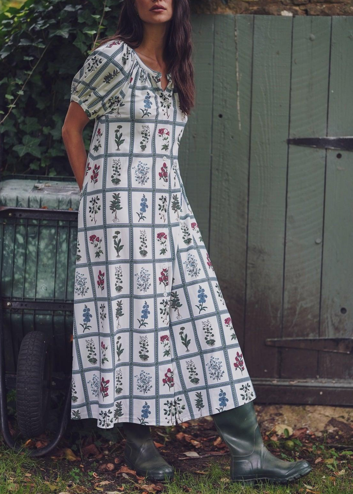 Grenadine Dress in Gardeners Window
