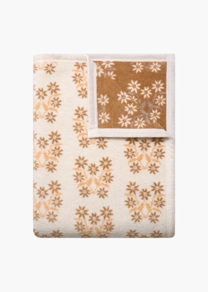 Chappy Wrap Blanket in Highlands Floral