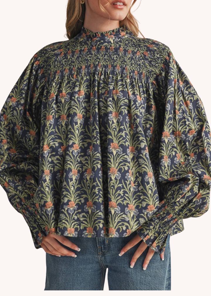 Kaki Smocked Cotton Top in Navy