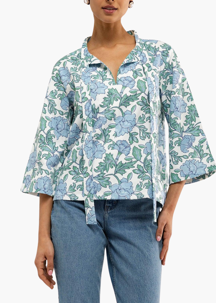 Bebe Top in Coastal Garden