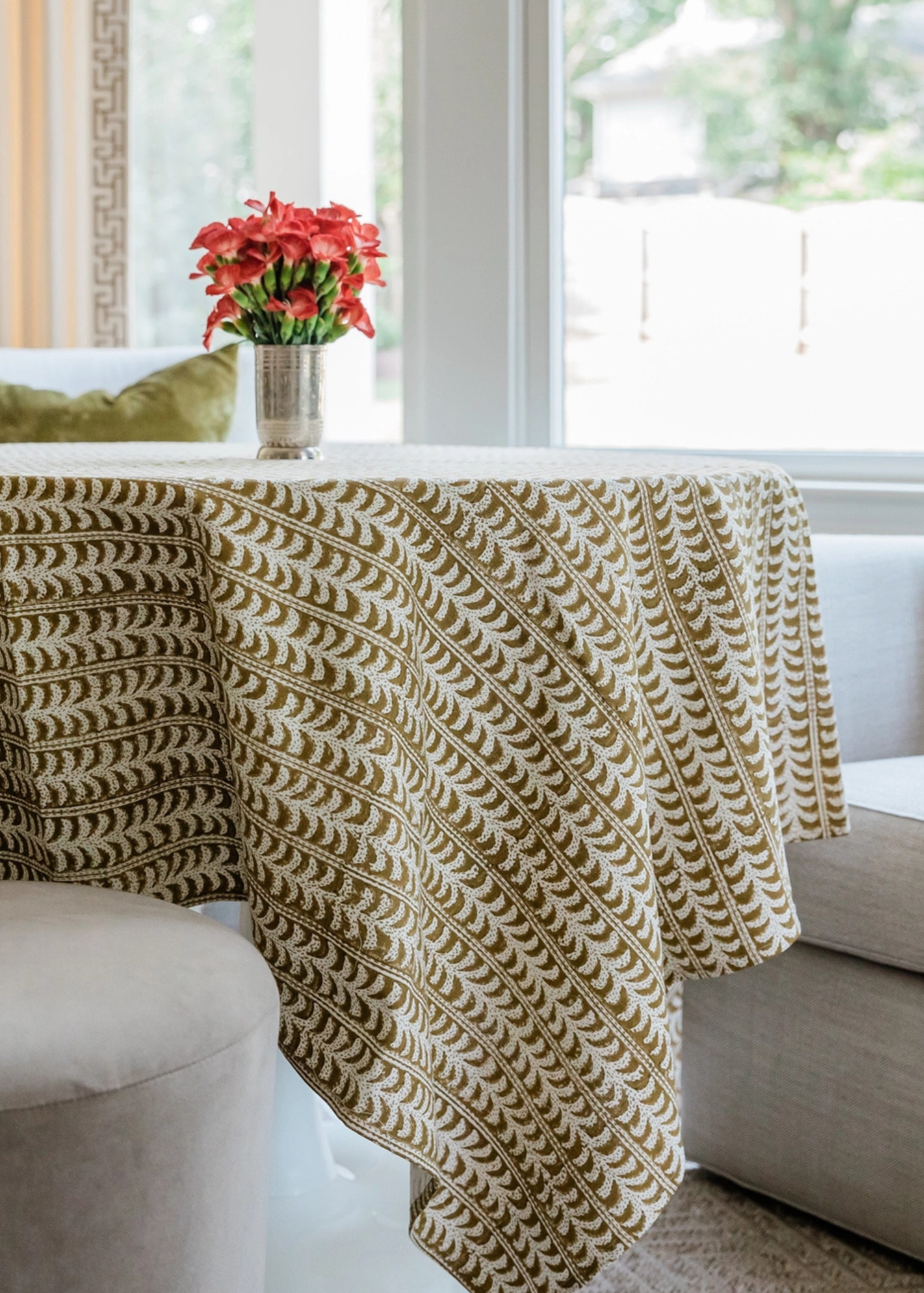 Endless Fleur Tablecloth in Butternut