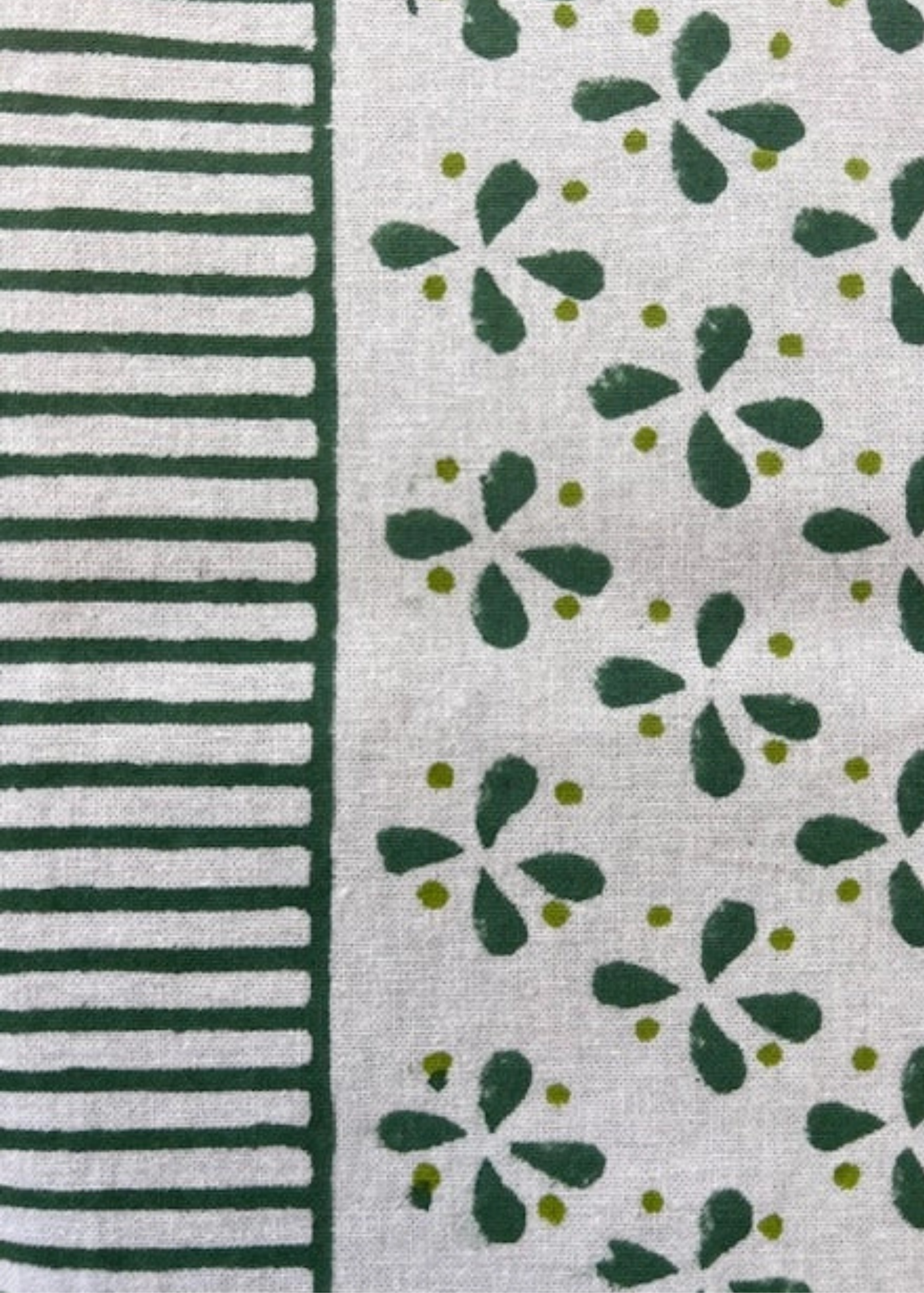 Petals Tablecloth in Green