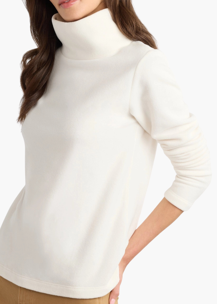 Greenpoint Turtleneck in Cream
