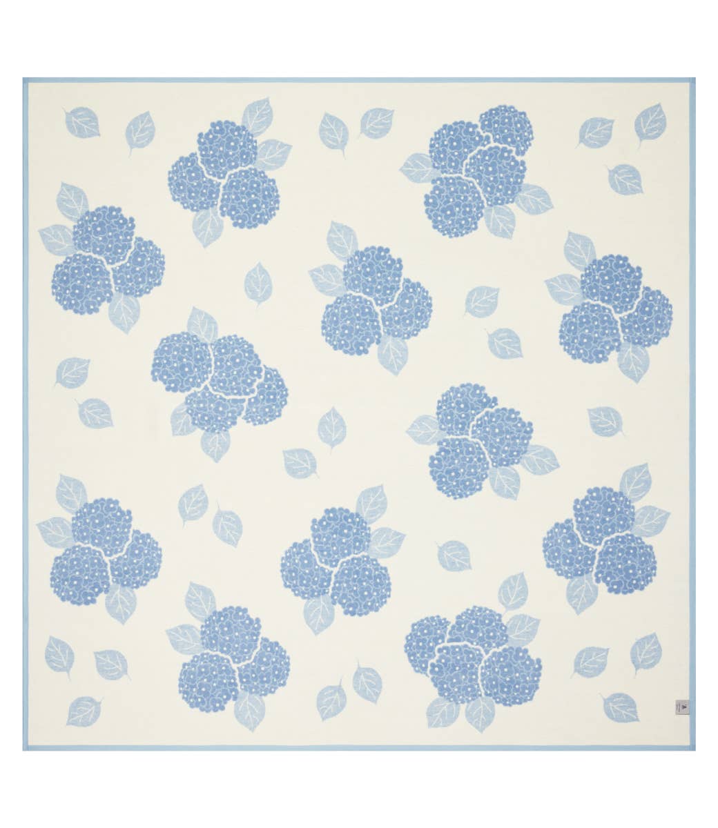 Chappy Wrap Blanket in Hydrangeas Bluebell