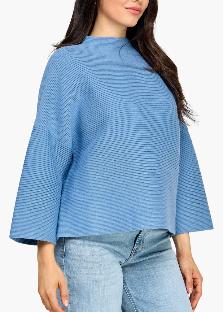 Sadie Pullover in Sky