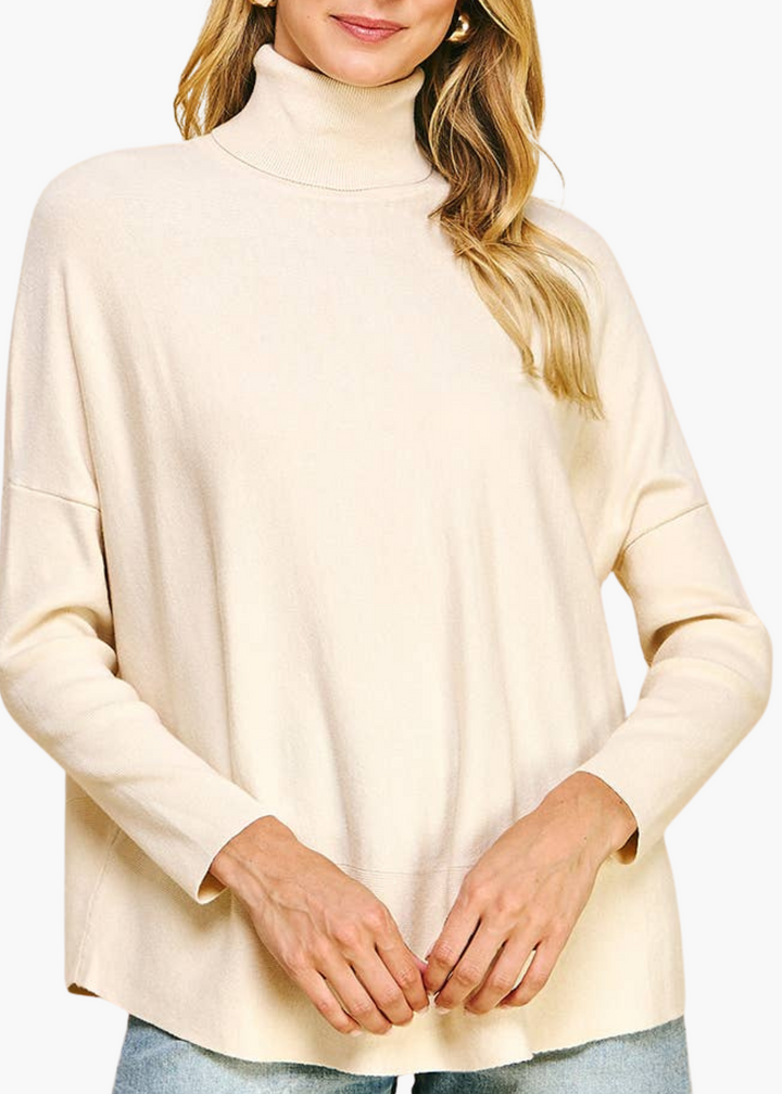 Turtleneck Pullover in Cream