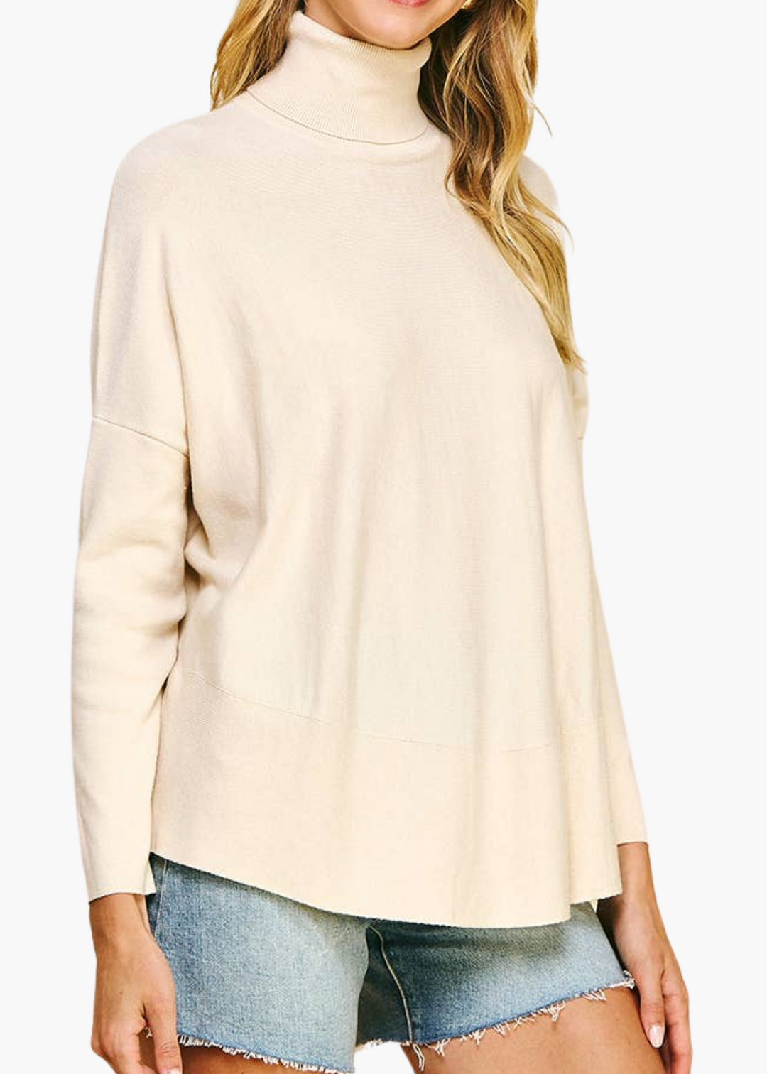 Turtleneck Pullover in Cream