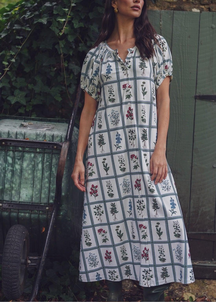 Grenadine Dress in Gardeners Window