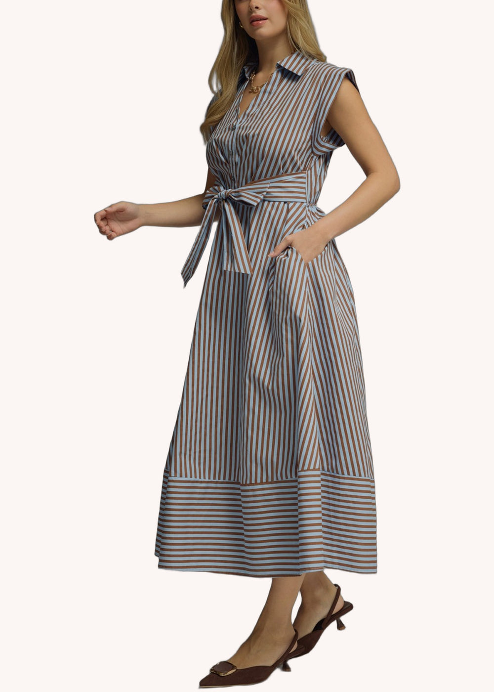 D29576 in Blue Brown