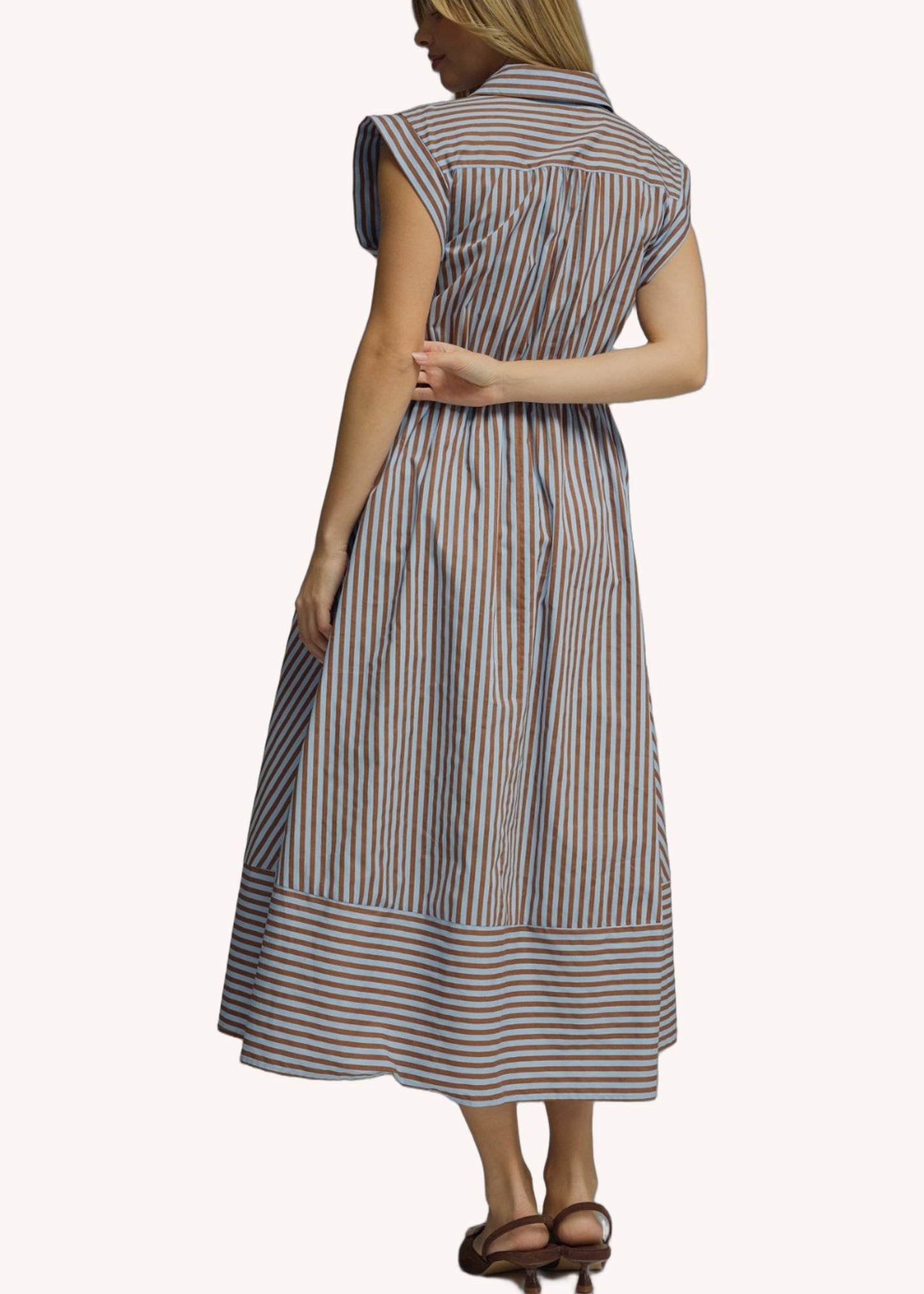 D29576 in Blue Brown