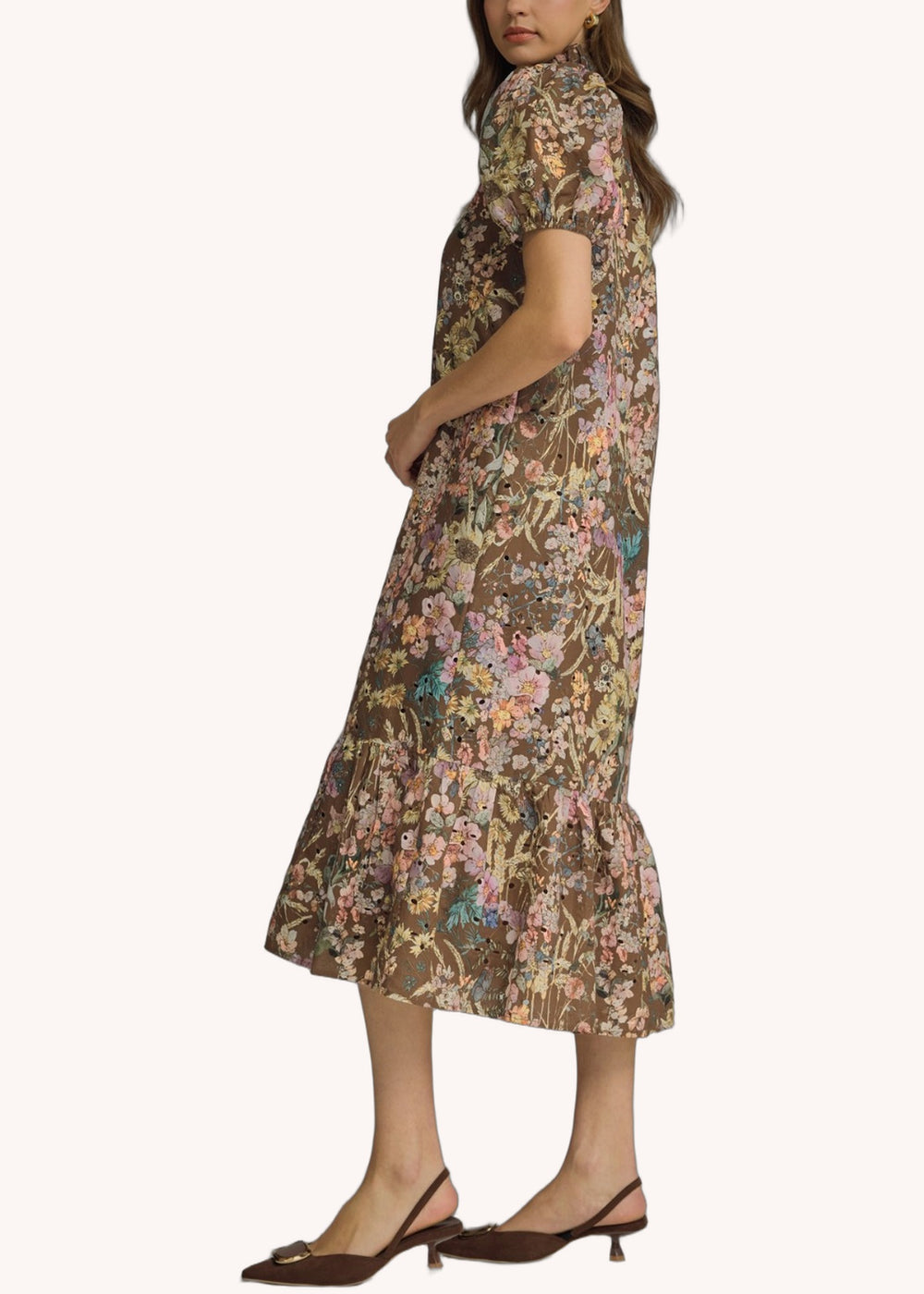 D32053 in Brown