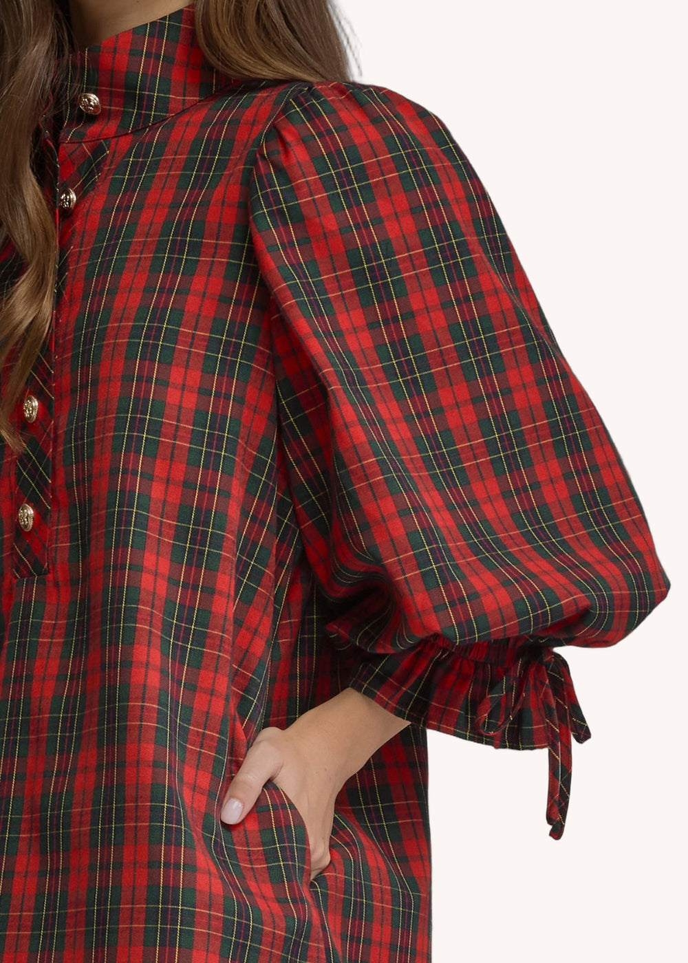 D33602 in Red