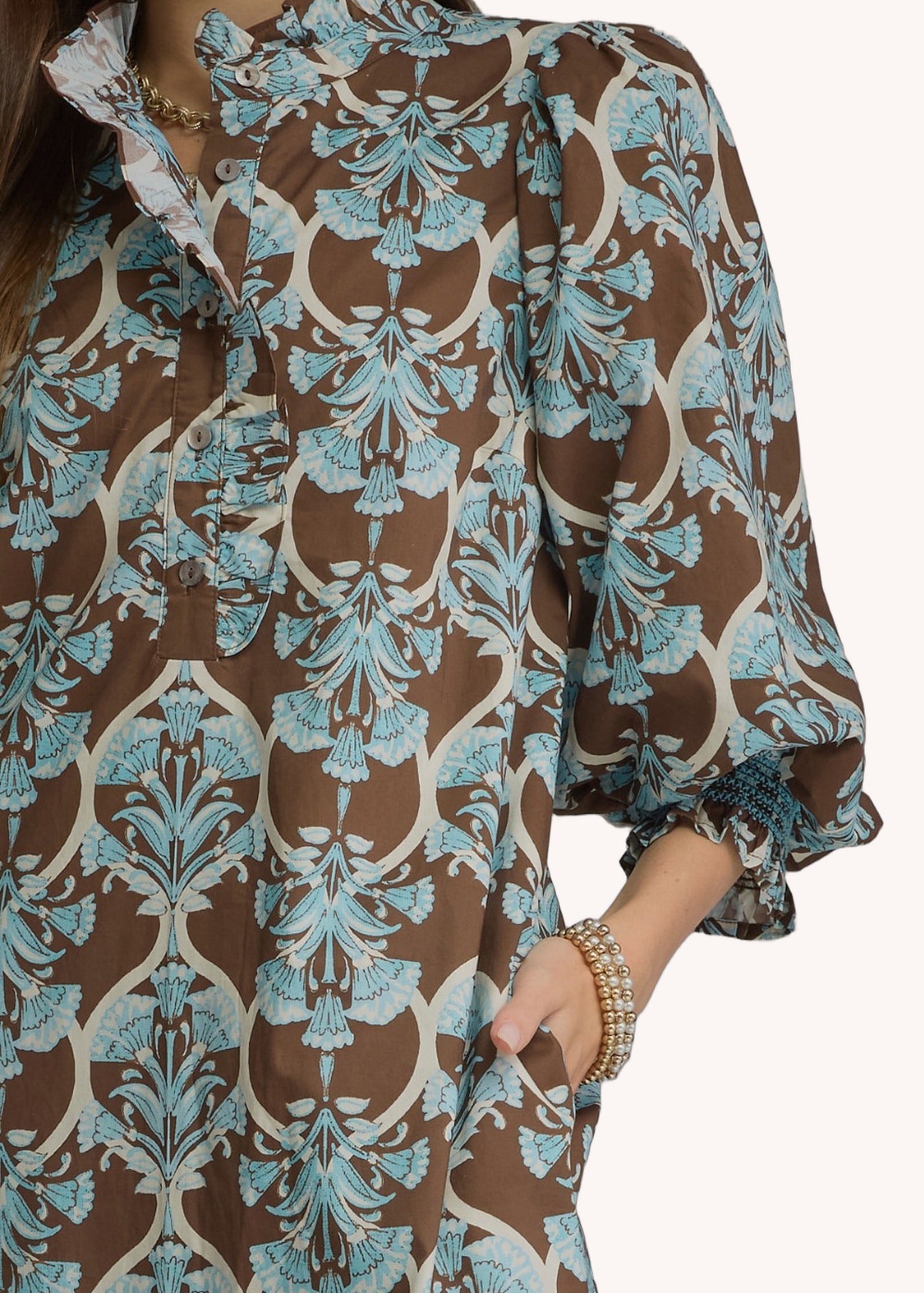 D34099 in Brown