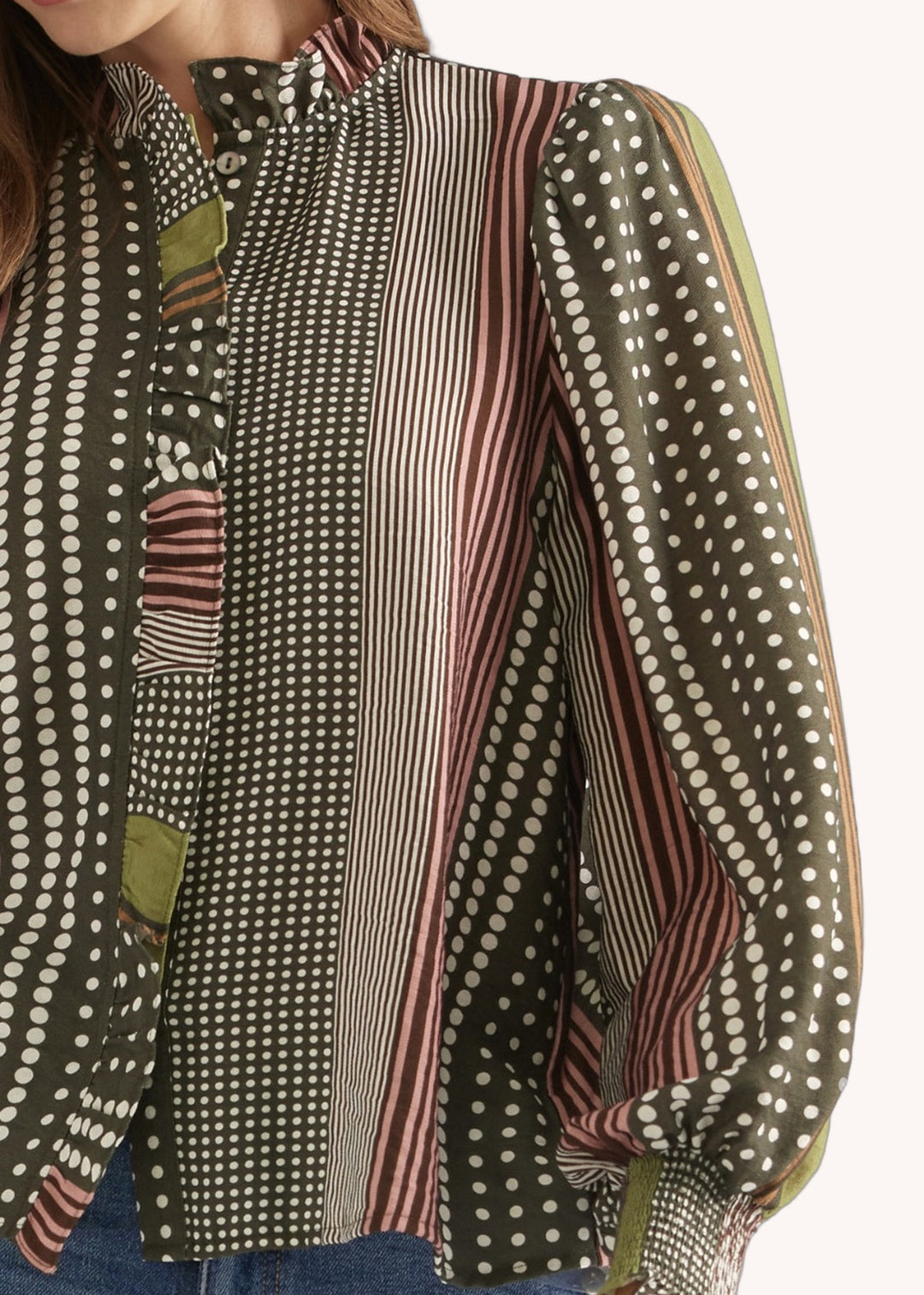 T33818 in Olive