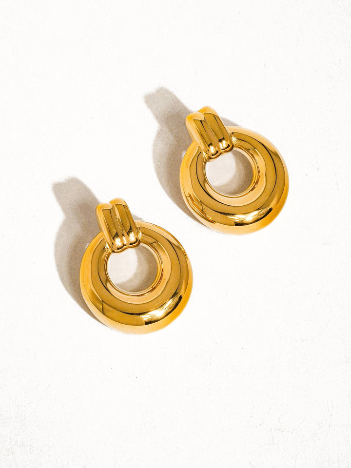 Hayden Classic Hoop Earring in 18K Gold