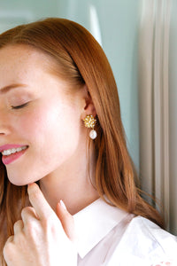 Jardin Hydrangea Pearl Single Earrings